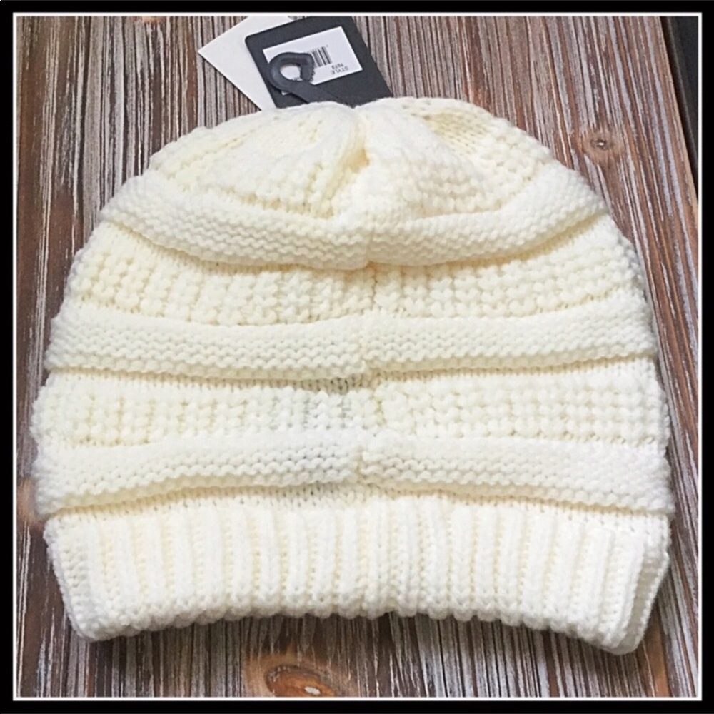 LUXE RIBBED KNIT IVORY BEANIE HAT A2C - Picture 5 of 8